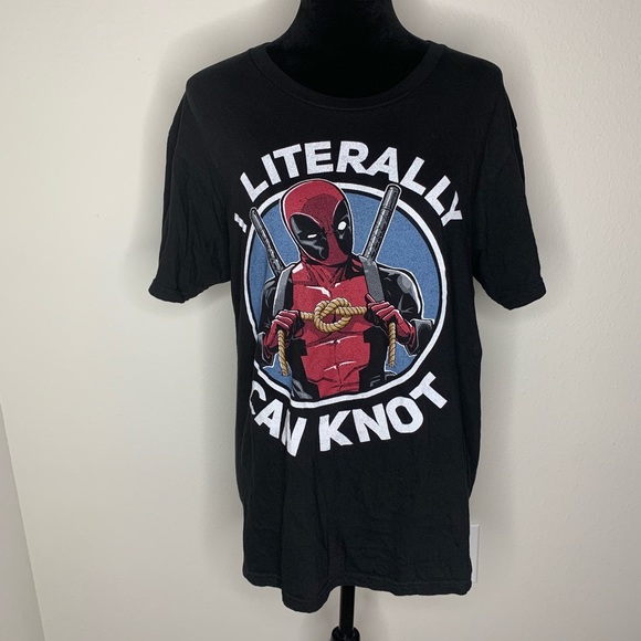 Marvel Tops - Unisex Deadpool T-shirt